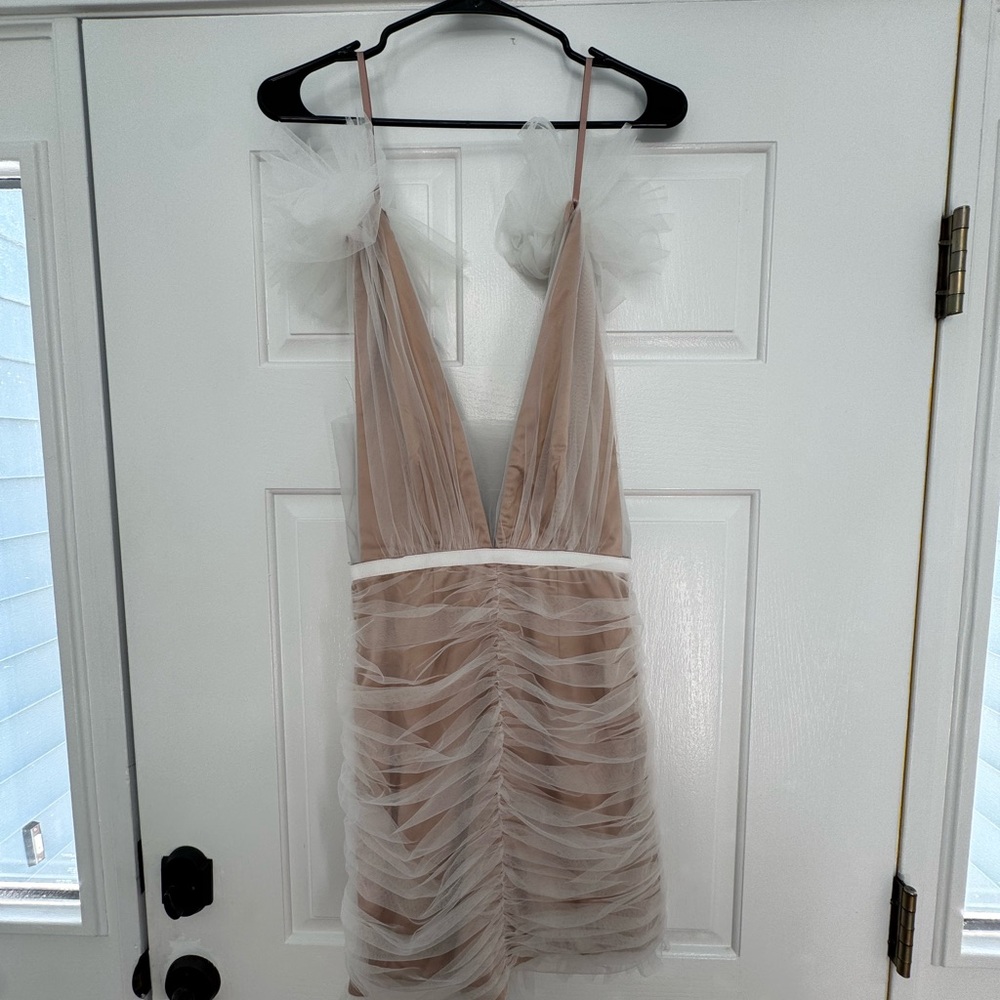 Selfie Leslie Cream and Tan Dress